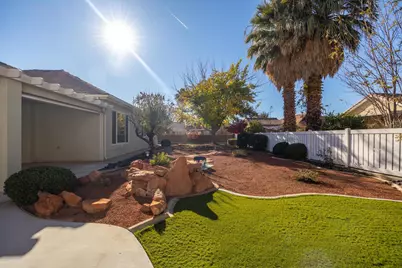 2115 Blake Dr, Santa Clara, UT 84765 - Photo 21