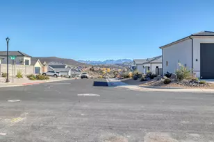 299 N Firerock Way, Hurricane, UT 84737 - Photo 3