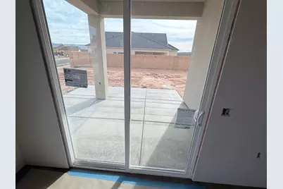 955 W Hamilton Ave, Toquerville, UT 84774 - Photo 11