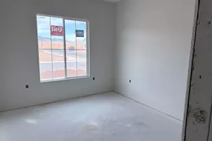 955 W Hamilton Ave, Toquerville, UT 84774 - Photo 9