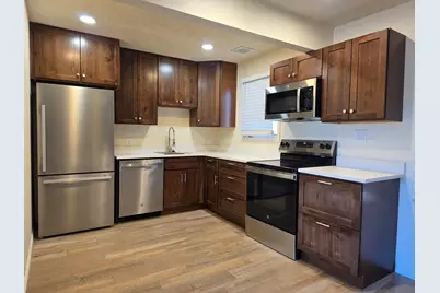 860 S Village Rd #T5, Saint George, UT 84770 - Photo 5