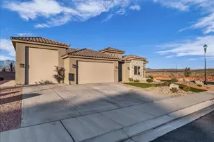 4648 W 3080 S, Hurricane, UT 84737 - Photo 3