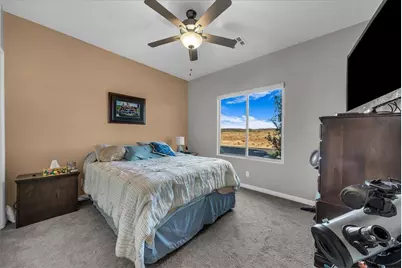 4648 W 3080 S, Hurricane, UT 84737 - Photo 15