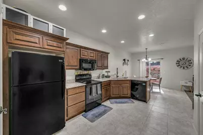 370 W Buena Vista Blvd #83, Washington, UT 84780 - Photo 5