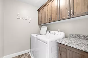 325 N Red Stone Rd, Washington, UT 84780 - Photo 17