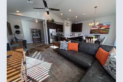 1920 E Fiesta Ln, Washington, UT 84780 - Photo 11