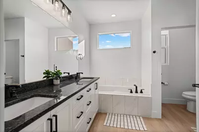 690 E Desert Cactus Dr, Washington, UT 84780 - Photo 21