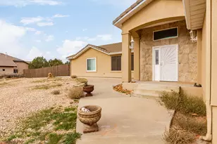 1333 E Big Pinion Ln, Apple Valley, UT 84737 - Photo 13