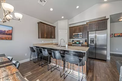 1914 E Fiesta Ln, Washington, UT 84780 - Photo 7