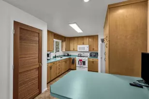 89 E Vista Ave, Leeds, UT 84746 - Photo 7