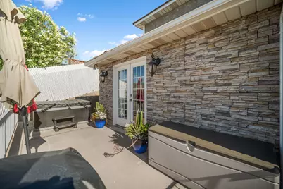692 N 1000 W, Saint George, UT 84770 - Photo 33