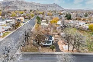 209 W 200 S, Hurricane, UT 84737 - Photo 11