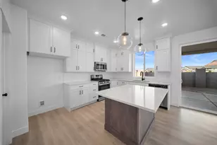 967 Malibu Dr, Washington, UT 84780 - Photo 9