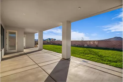 2098 S Pinto St, Washington, UT 84780 - Photo 45