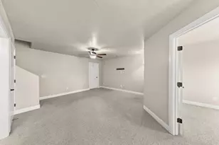 355 W 200 S, Washington, UT 84780 - Photo 17