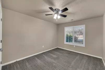 904 N 300 W, Hurricane, UT 84737 - Photo 9