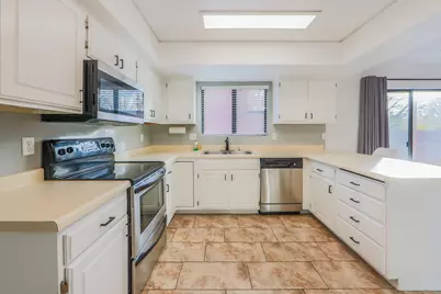 235 S 400 E #14, Saint George, UT 84770 - Photo 7