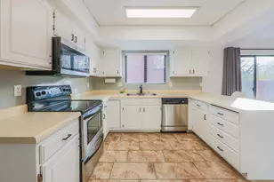 235 S 400 E, Saint George, UT 84770 - Photo 7