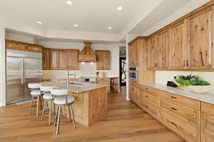 907 W Pinion Hls Dr, Dammeron Valley, UT 84783 - Photo 17