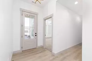 1957 Chalet Cir, Santa Clara, UT 84765 - Photo 5