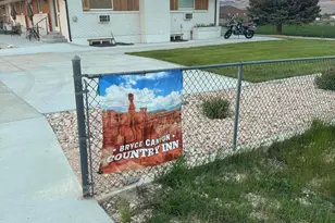 820 W 50 S, Tropic, UT 84776 - Photo 15