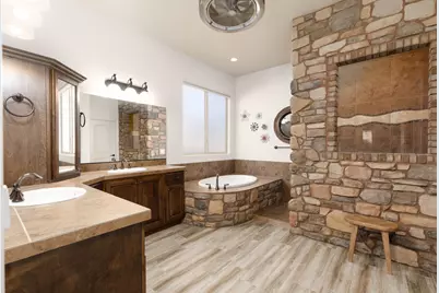 1537 N Blacklion Rd, Washington, UT 84780 - Photo 19