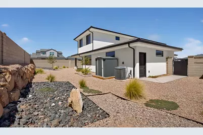 755 W Juniper Hill Dr, Saint George, UT 84790 - Photo 57