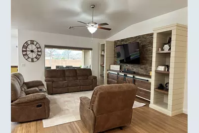 970 E 3800 S, Washington, UT 84780 - Photo 3
