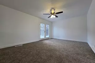 252 N Highland Dr, Cedar City, UT 84721 - Photo 3