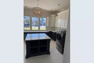 2275 E Meadow Valley Ln, Saint George, UT 84790 - Photo 9