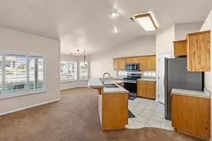 555 E Majestic Dr, Ivins, UT 84738 - Photo 7