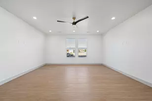 3578 E Amenecer Ln, Washington, UT 84780 - Photo 7