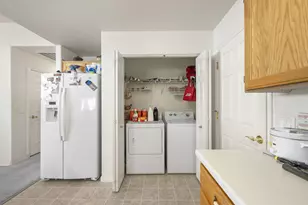 1684 W Desert Rose Dr, Saint George, UT 84790 - Photo 9