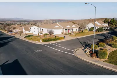 3066 S Kings Court Ln, Washington, UT 84780 - Photo 3