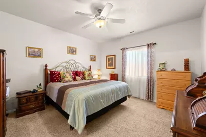 417 N 2480 W, Hurricane, UT 84737 - Photo 11