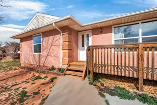 780 N Hildale St, Hildale, UT 84784 - Photo 23