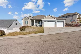 3354 W Kingsbury Dr, Cedar City, UT 84720 - Photo 3