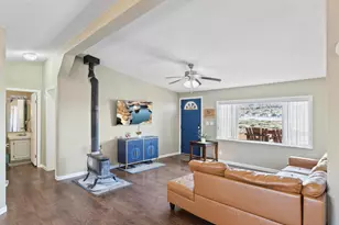 200 N Ethan Allen, Big Water, UT 84741 - Photo 7