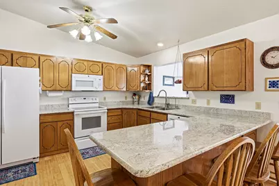 4710 N Horseshoe Dr, Enoch, UT 84721 - Photo 9