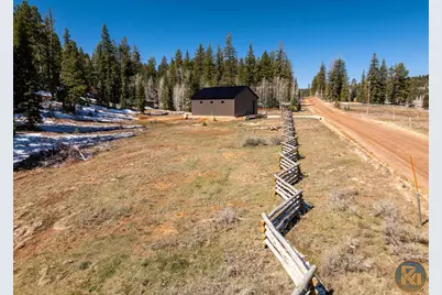 2060/ 2080 E Strawberry Point Rd, Duck Creek, UT 84762 - Photo 33