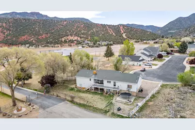 499 E 40 S, Parowan, UT 84761 - Photo 47