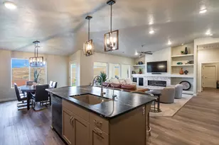 1651 E Wolf Hole Dr, Saint George, UT 84790 - Photo 17