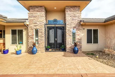 1067 E Silver Falls Dr N, Washington, UT 84780 - Photo 11