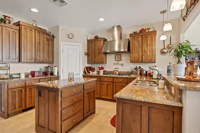 1067 E Silver Falls Dr N, Washington, UT 84780 - Photo 25