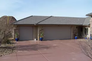 1067 E Silver Falls Dr N, Washington, UT 84780 - Photo 3
