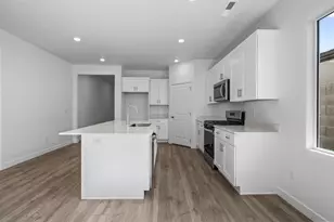 1901 S Queens Garden Dr, Washington, UT 84780 - Photo 11