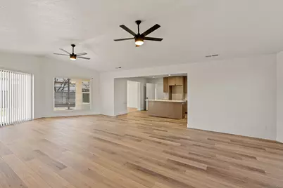 372 N Quail Ridge Dr, Washington, UT 84780 - Photo 7