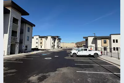 983 W State St #C-101, Hurricane, UT 84737 - Photo 17