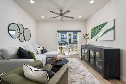 983 W State St #C-101, Hurricane, UT 84737 - Photo 9