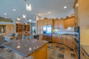 2578 W Desert Springs Rd, Saint George, UT 84770 - Photo 11